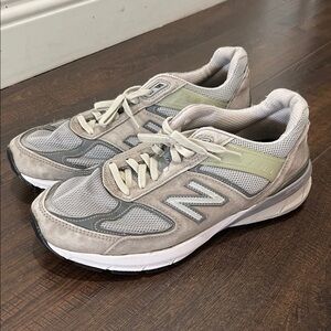 New Balance 990 v5 Gray